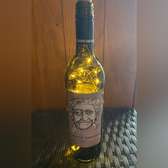 Dave MatthewsBlenheim 2 Bottles with Lights - Picture 3 of 9